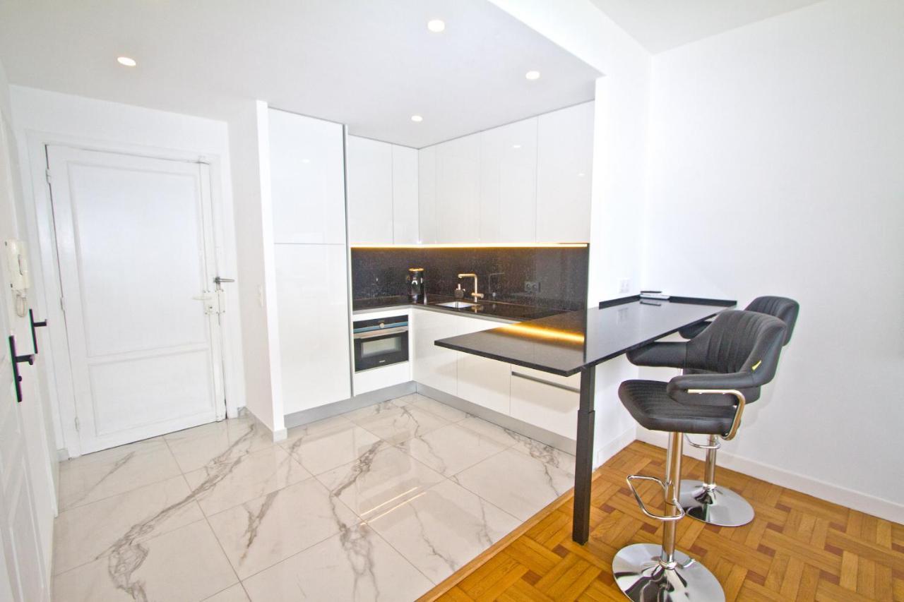 Luxury Sea Front Promenade Appartement Nice